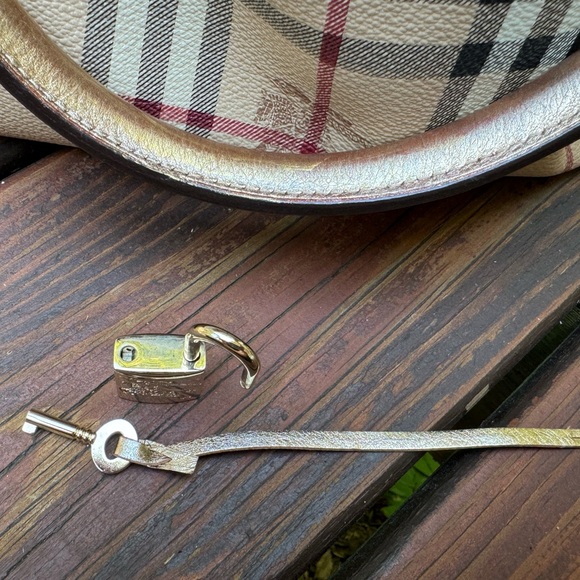 Burberry Haymarket Check Pattern Metallic Handle Thornley Satchel Bowling Bag - Picture 12 of 16